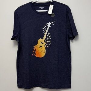 50. NWT Banana Republic Men’s Graphic Guitar Tshirt